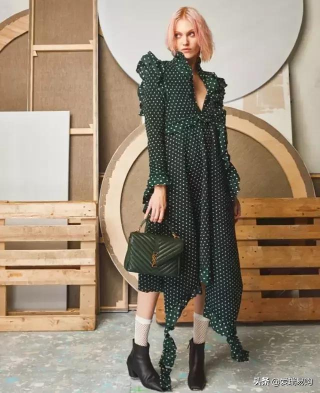 lv和香奈儿和圣罗兰的包包对比,ysl和香奈儿lv包包哪个更高档