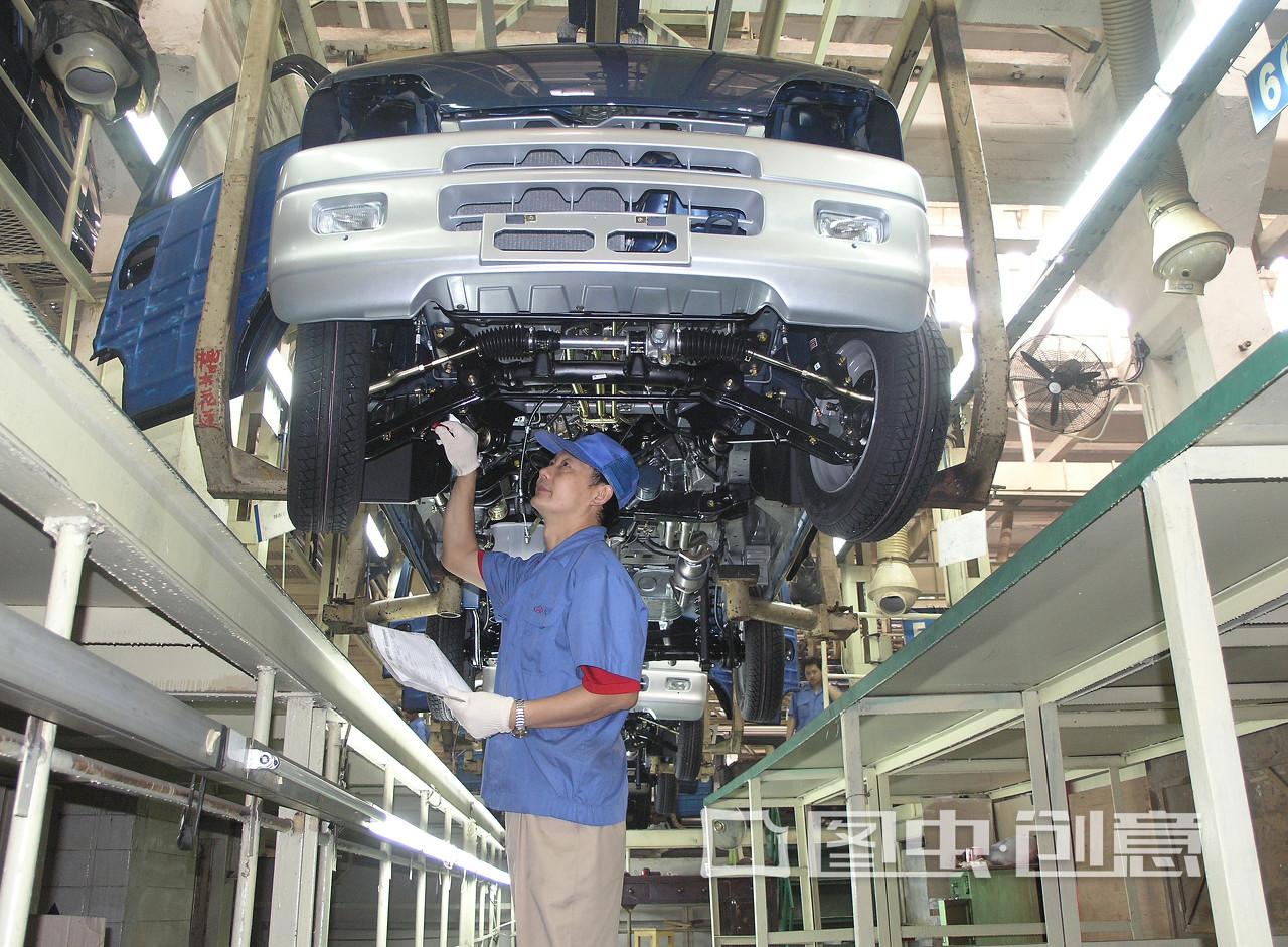 怎么防止车底盘生锈,车辆底盘生锈修补