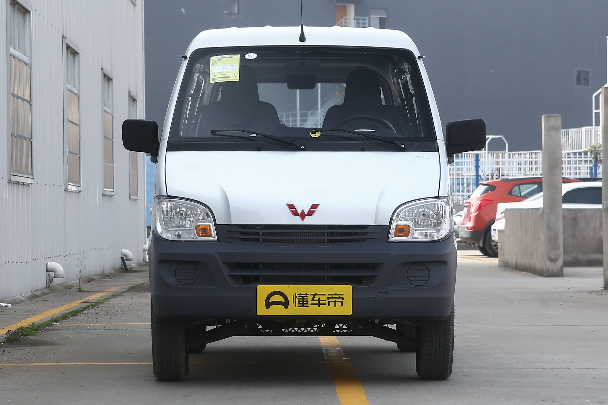 24款全新五菱之光,4万左右的后驱车