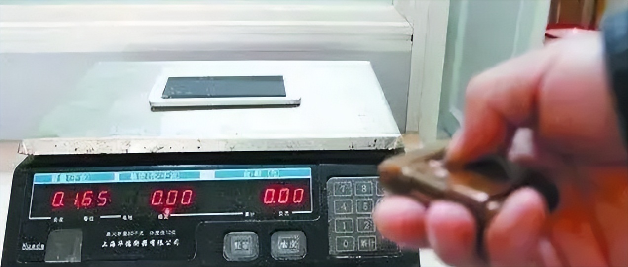 菜市场电子秤作假方法,揭秘卖菜电子秤作假
