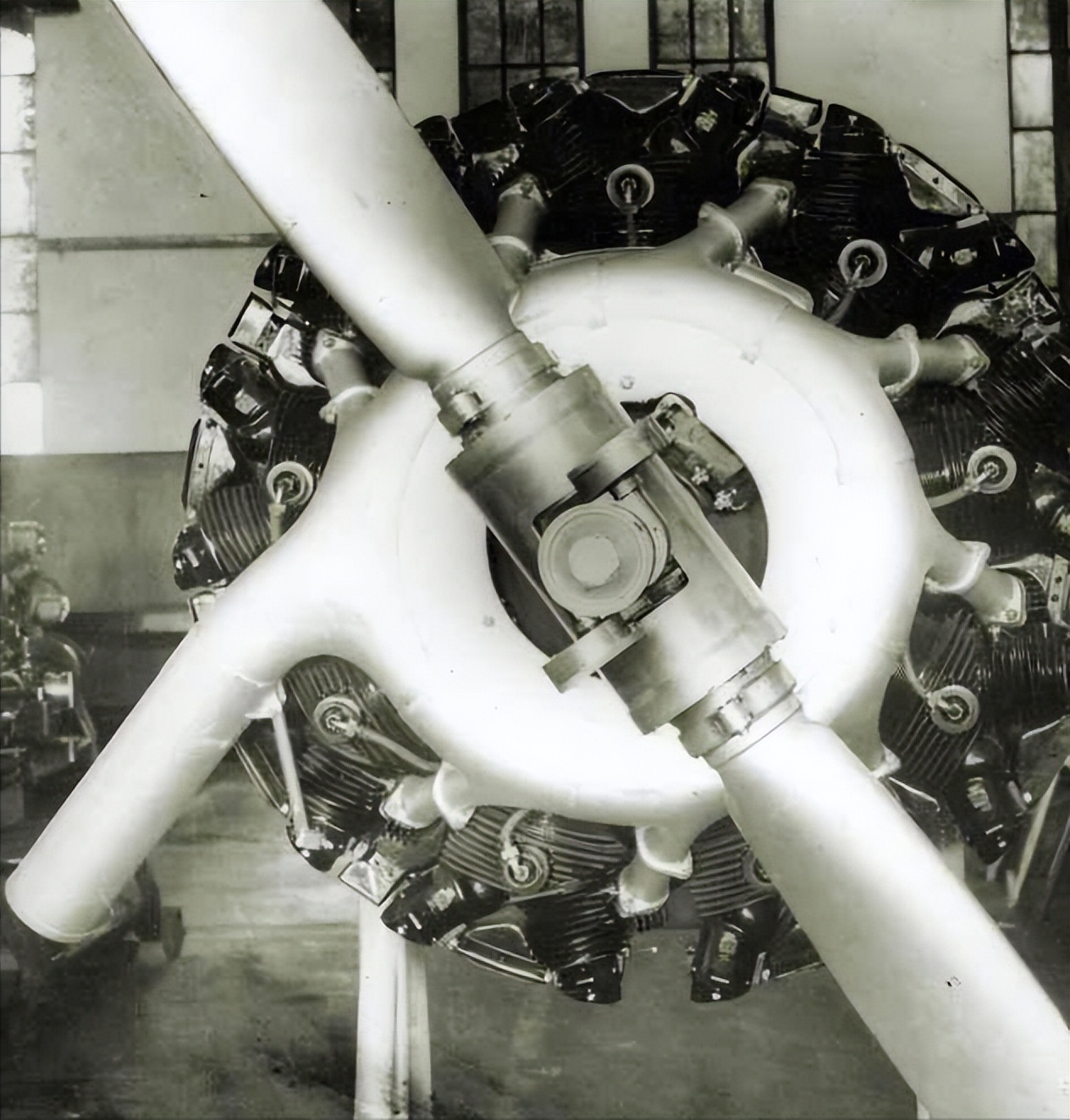 有趣的飞行器18-运水果的科幻大飞翼