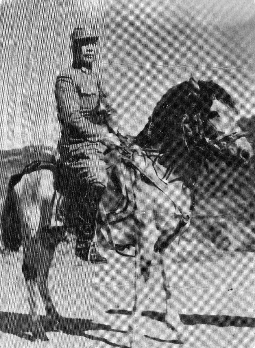 1957年，一数学老师突然被捕，公安问：你还记得被枪毙的银元犯吗