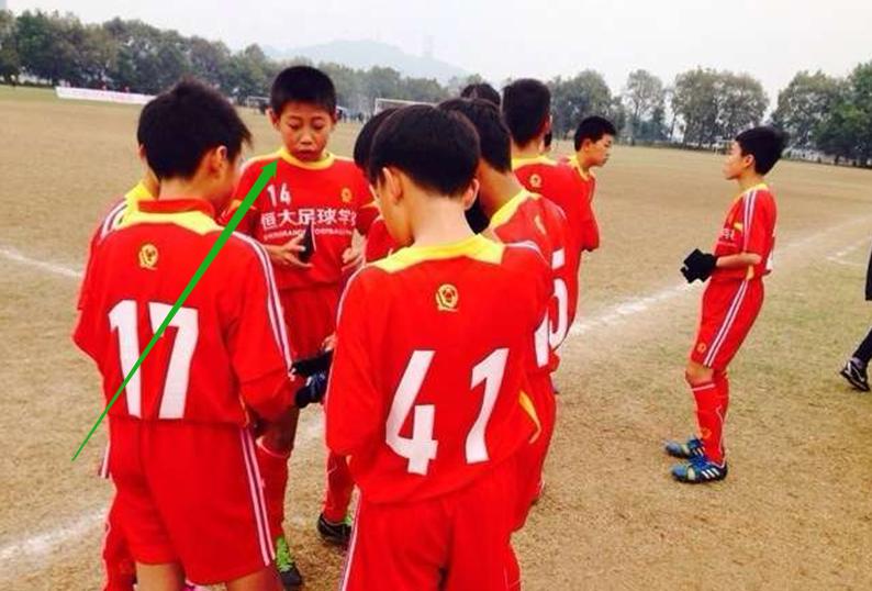 恭喜恒大两大功勋国脚回归助阵,恭喜广东宏远3名旧将获cba顶薪