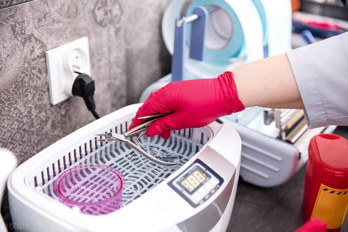 着凉引起的腹泻怎么缓解,肚子着凉会引起肠胃不适