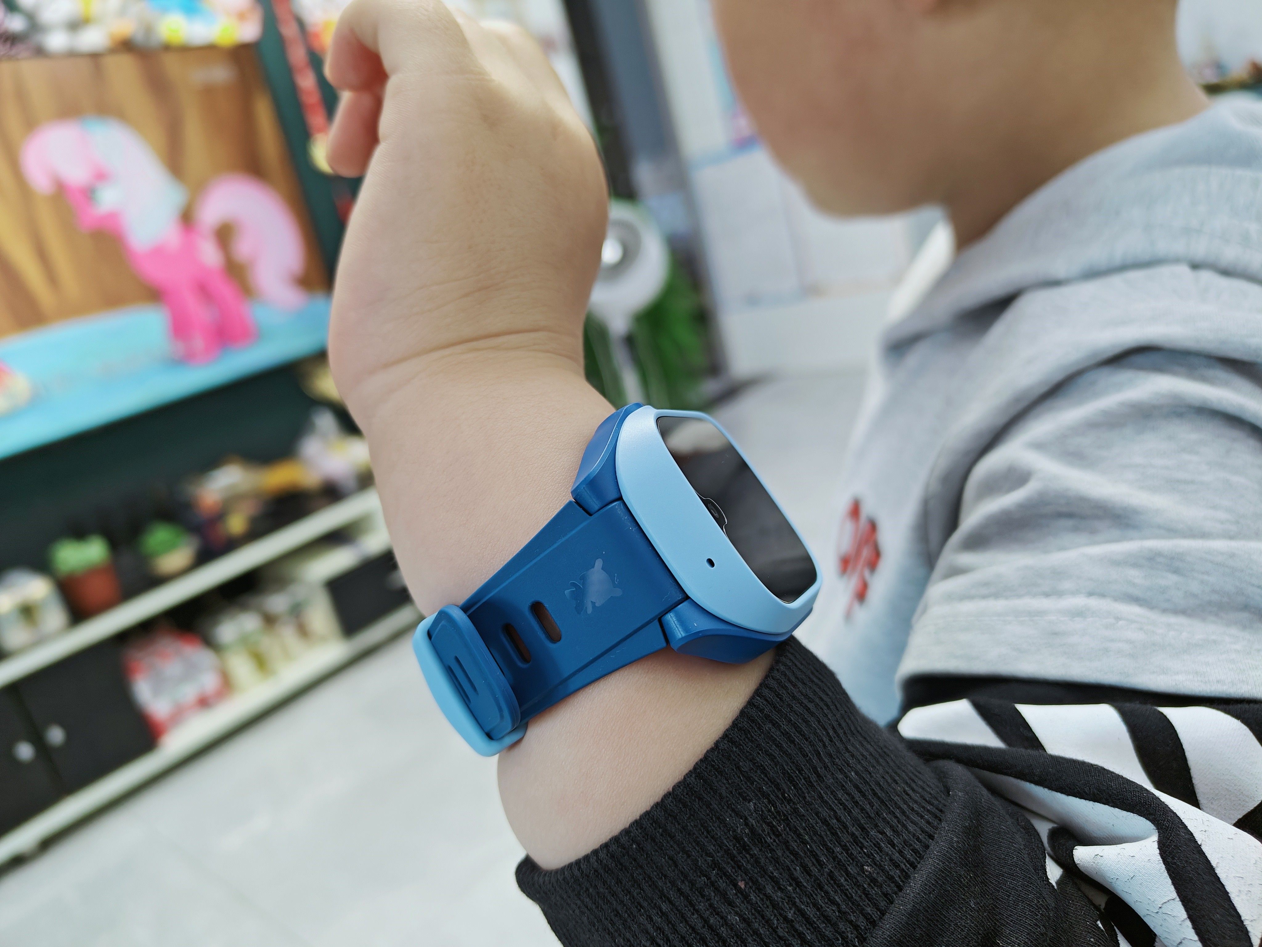 华为儿童手表3pro和米兔c7a对比,米兔儿童手表c7a如何使用