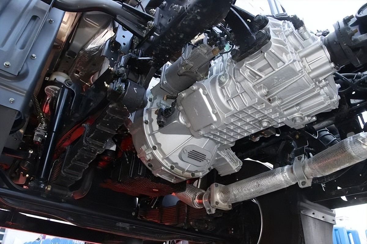 5.4米的最新版货车奥铃大黄蜂,奥铃大黄蜂康明斯自动挡