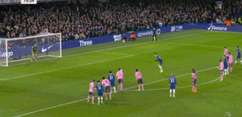 欧冠半决赛c罗绝杀曼城,6-1逆转意甲疯狂一战