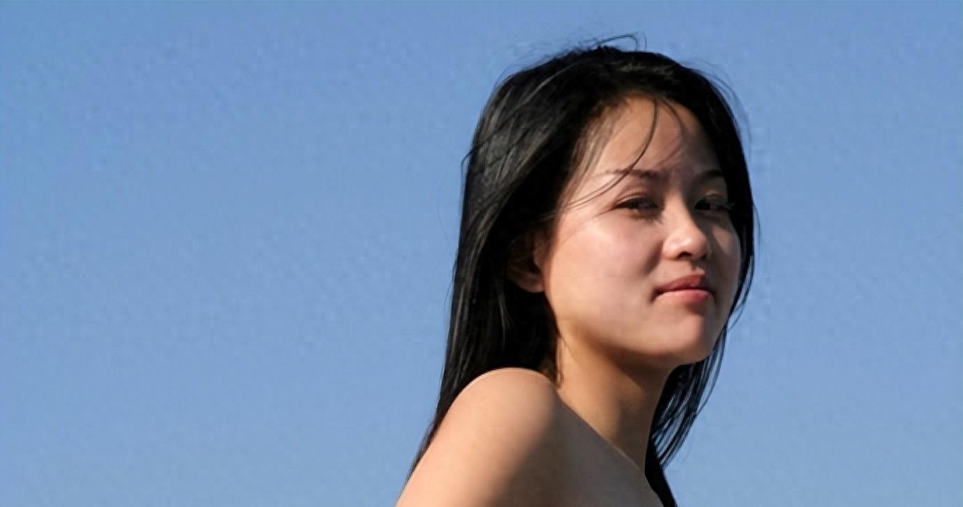 “最红裸模”*筱雨张**：22岁时拍写真火爆全网，如今将近40岁仍单身