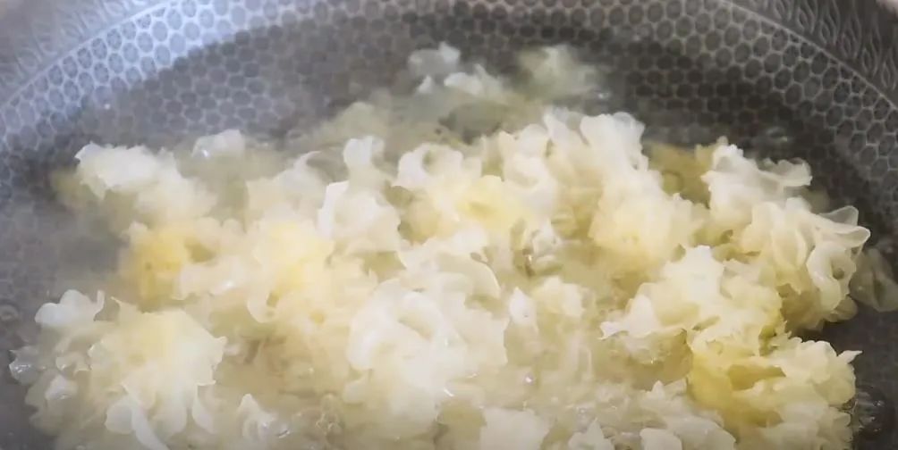 40岁以上的女人吃什么胶原蛋白好,吃什么样的胶原蛋白能让皮肤饱满