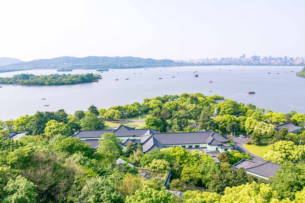 与江南类似的地方,杭州和苏州哪个更有水乡韵味