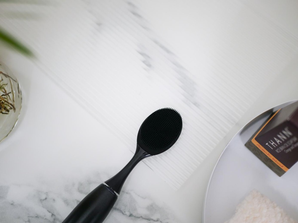 usmile电动牙刷和飞利浦电动牙刷,华为电动牙刷和飞利浦电动牙刷