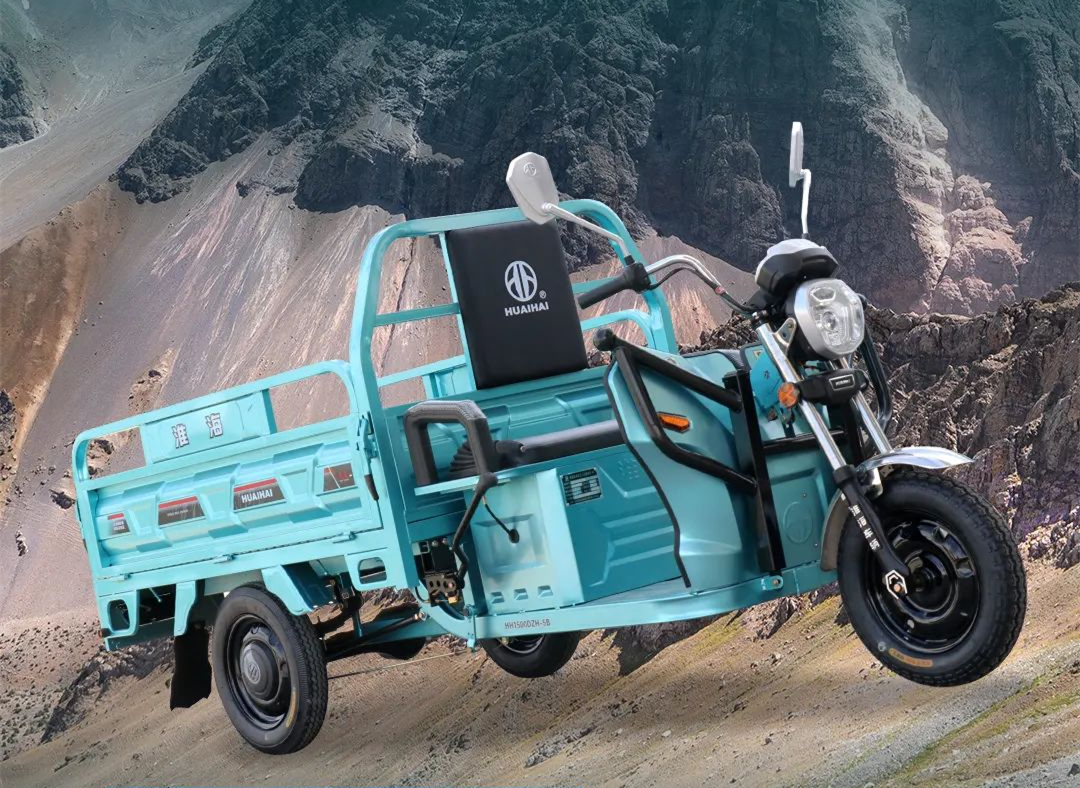 淮海三轮车和金彭三轮车哪个好,金彭48v20a电动三轮车大全价格表