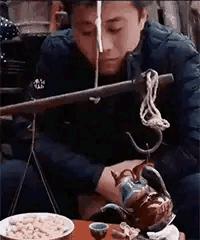 被石头划伤头有点晕,被石头磕到头流血