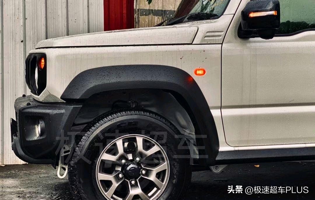 铃木吉姆尼全新升级的价格多少钱,铃木吉姆尼长轴版实车曝光