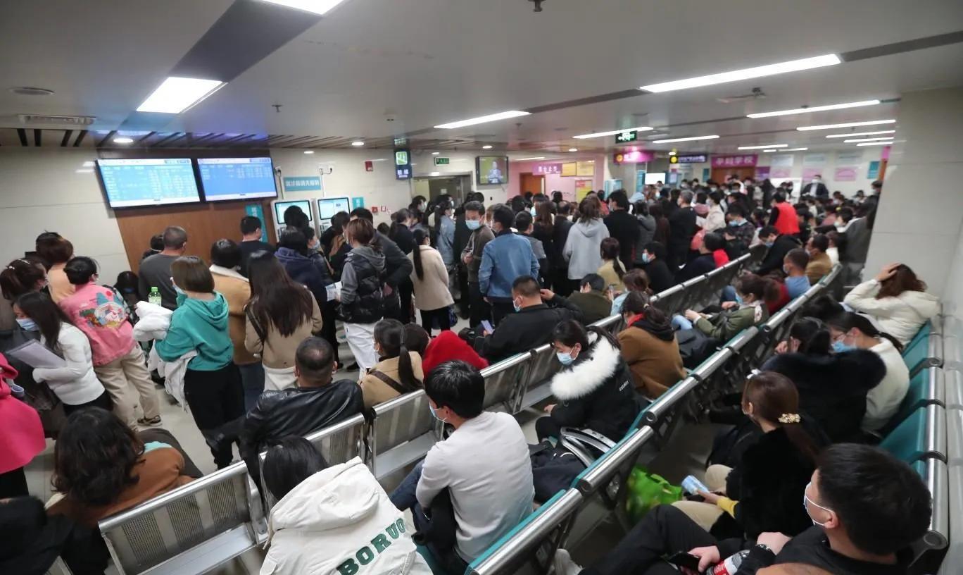 25岁女博士感染hpv,十七岁女孩感染hiv68阳怎么样转阴