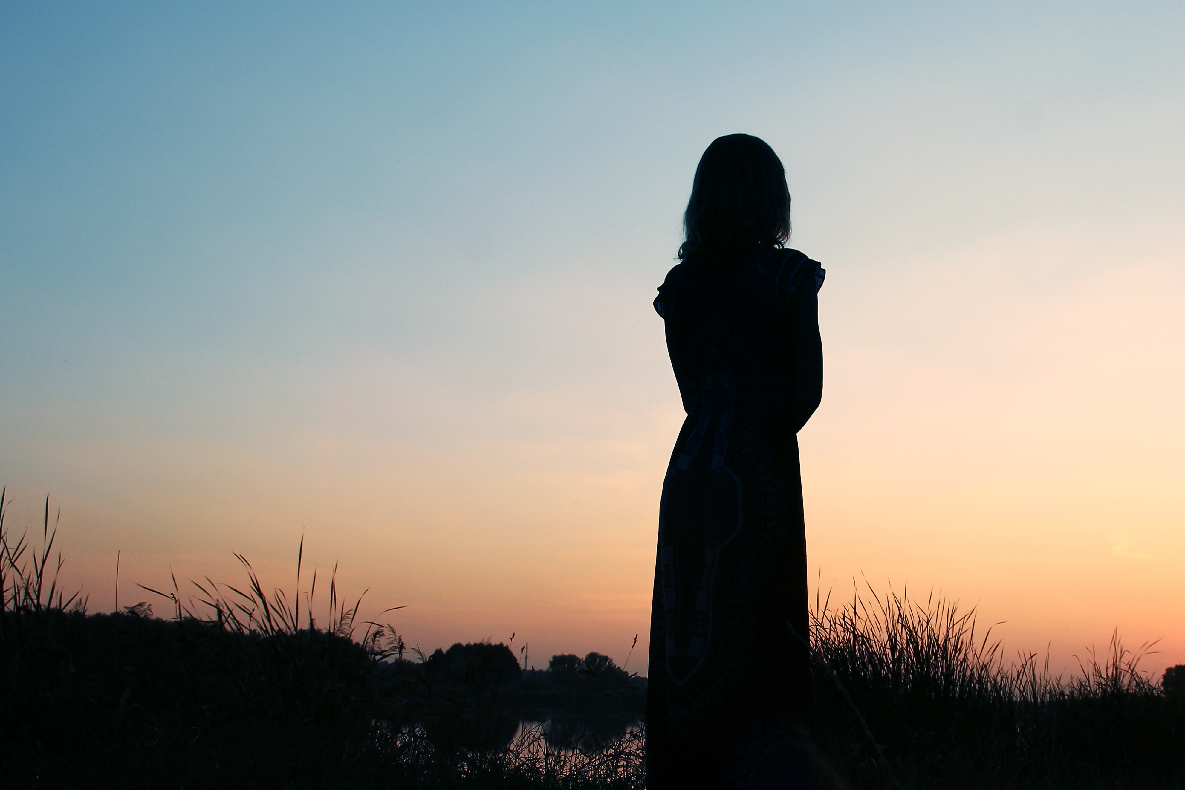 妻子有蓝颜知己丈夫该怎么做,红颜知己和蓝颜知己怎么解释