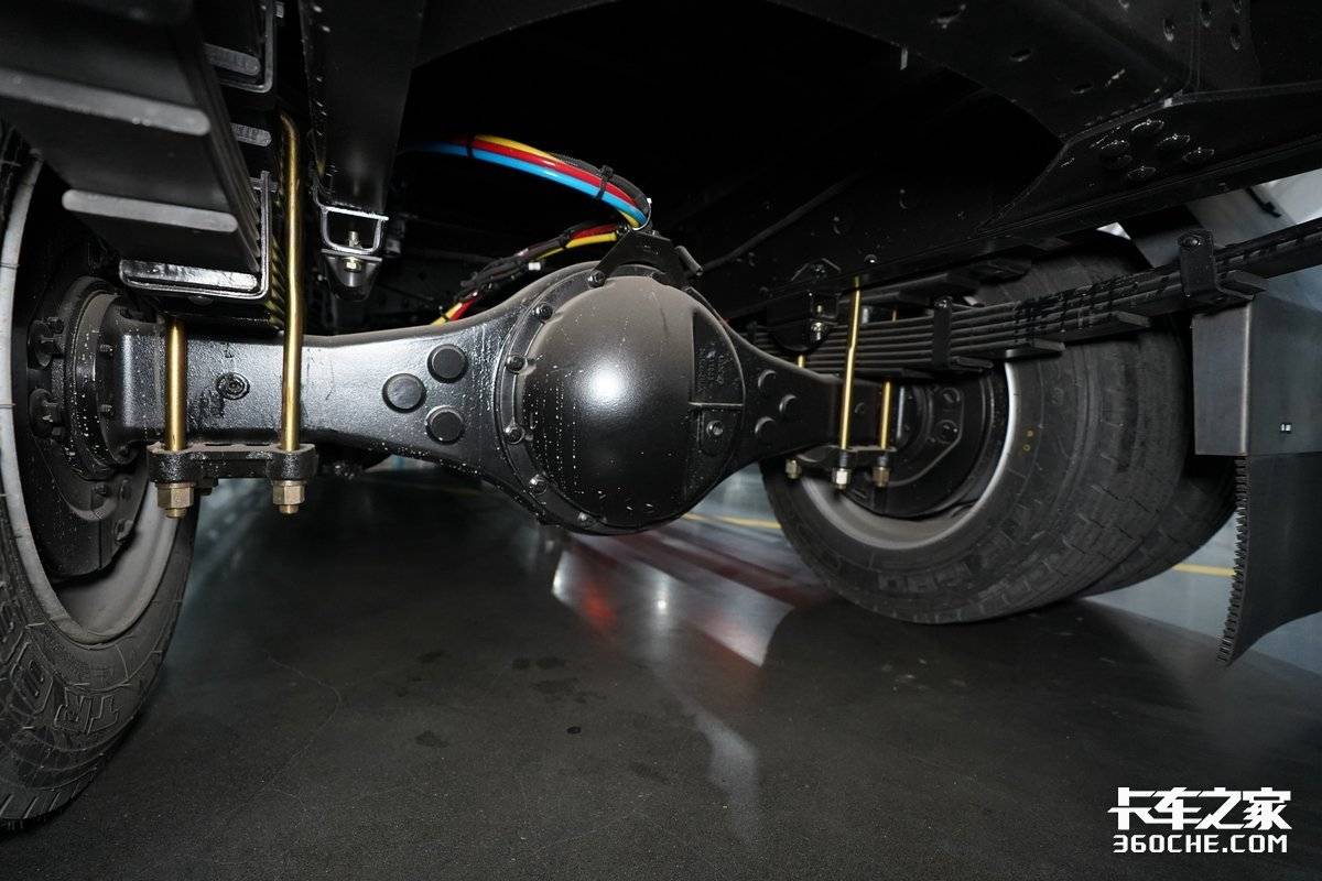 10米大单桥高栏货车,10米货箱单桥车