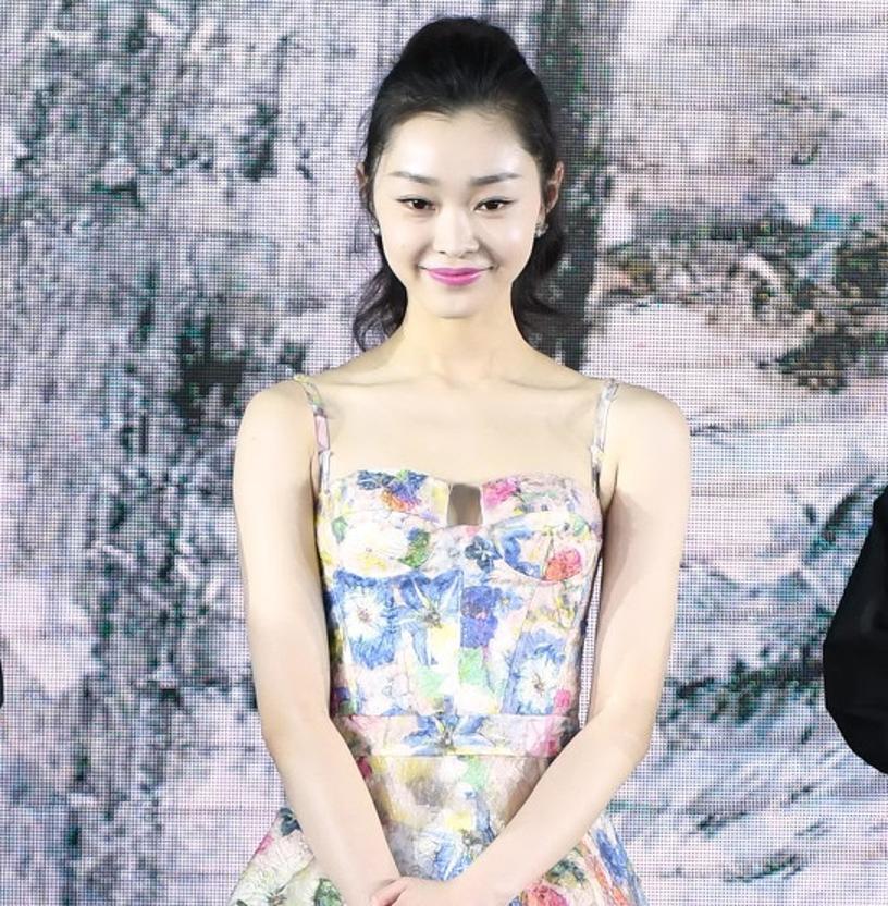 黑夜行者宋轶身材,宋轶机场露脐身材