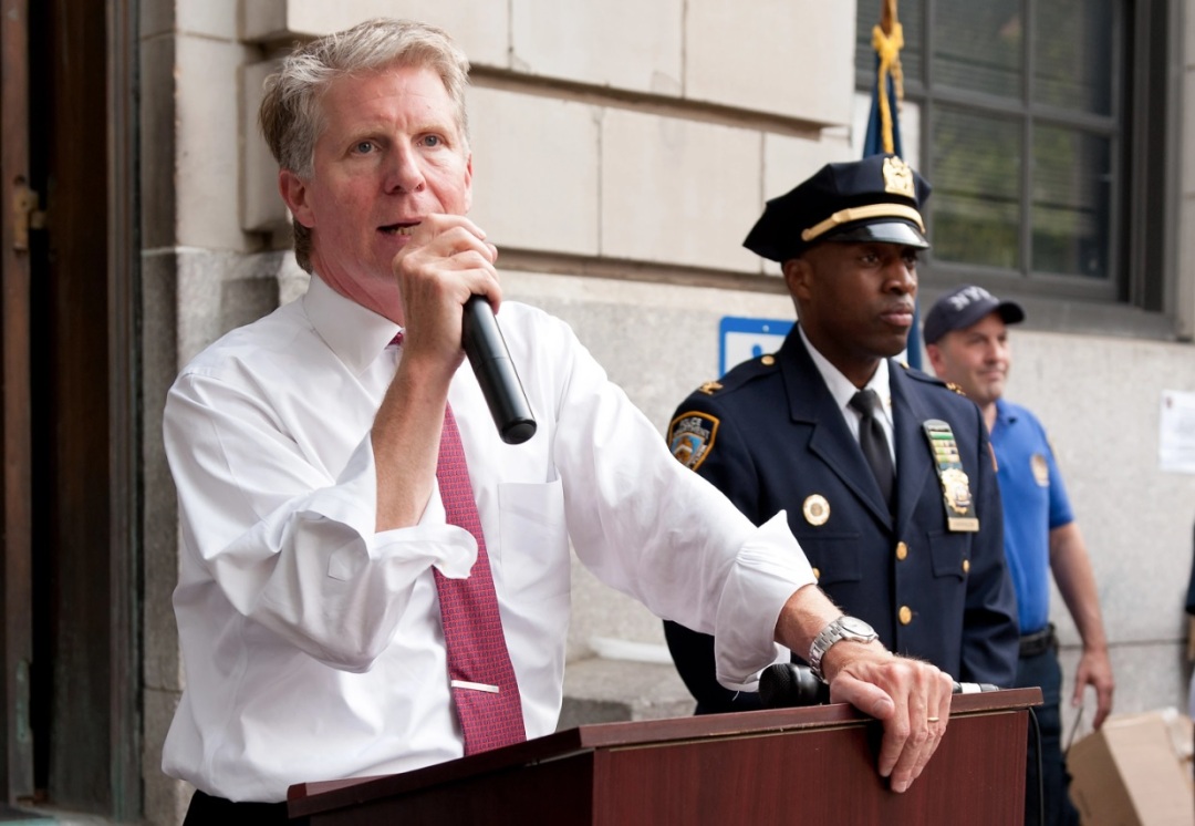 美国医生性侵百名孕妇,甚至包括总统候选人妻子!检察官却放了他