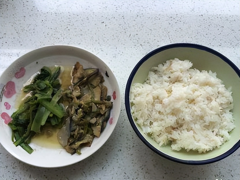 医生建议这四种水果尽量要少吃,医生建议三种食物少吃