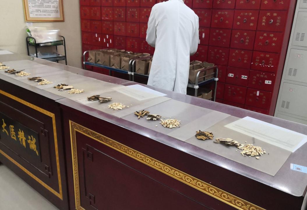 围绝经期综合征中医辨证心肾不交,绝经期肾阴阳两虚中医辨证