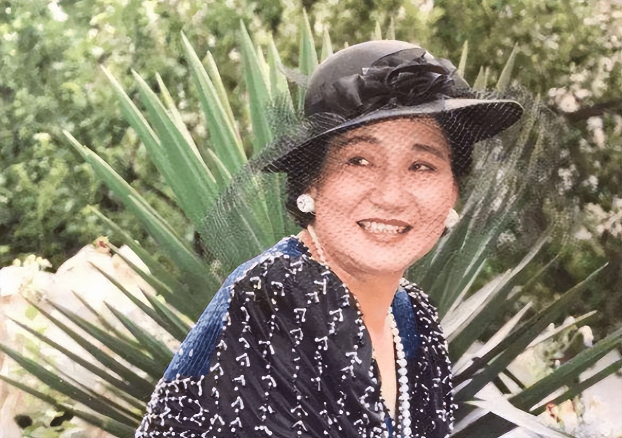 刘嘉玲遭绑架，王志文险被封杀，2000年的娱乐圈一瓜接一瓜！