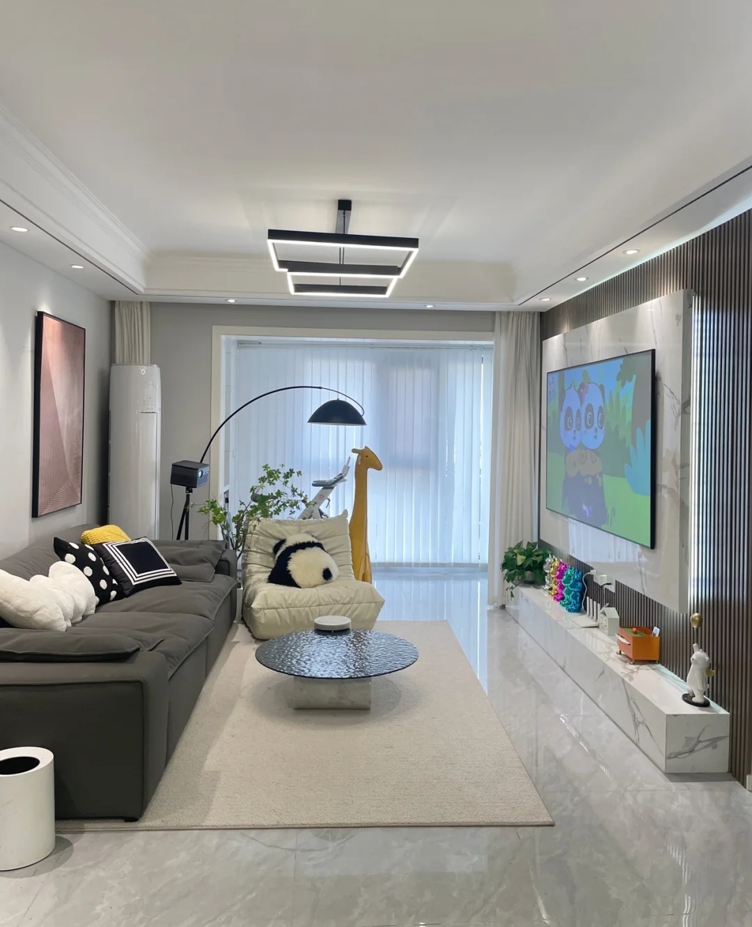 武汉夫妇晒出自家新房内部照走红：不豪华，却是很多家庭的榜样