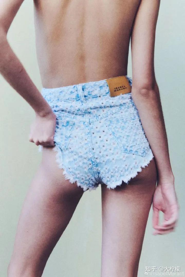 法式轻奢小众女装,法式轻奢经典女装