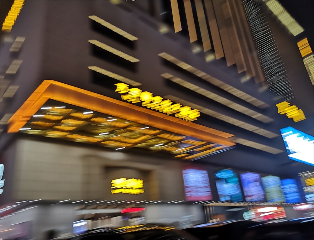 万家丽楼顶宇宙中心,宇宙中心长沙万家丽广场顶楼