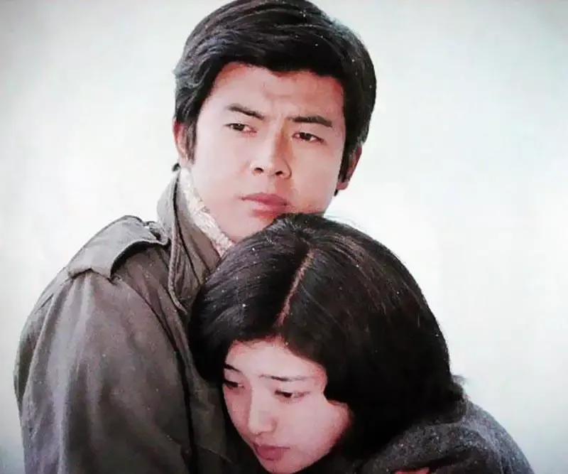 “夭夭桃面俏，矫矫李颜娇”，对联中的绝配夫妇相