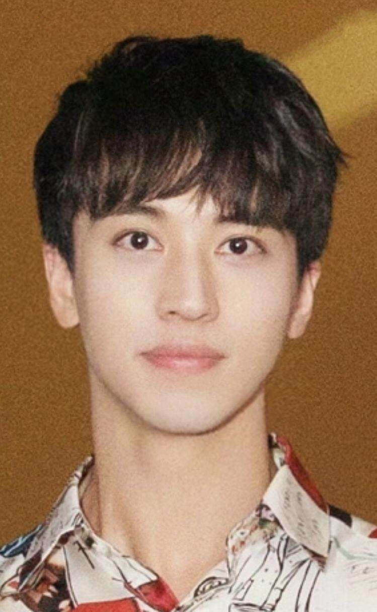 周星驰割双眼皮访谈,周星驰割双眼皮前的电影