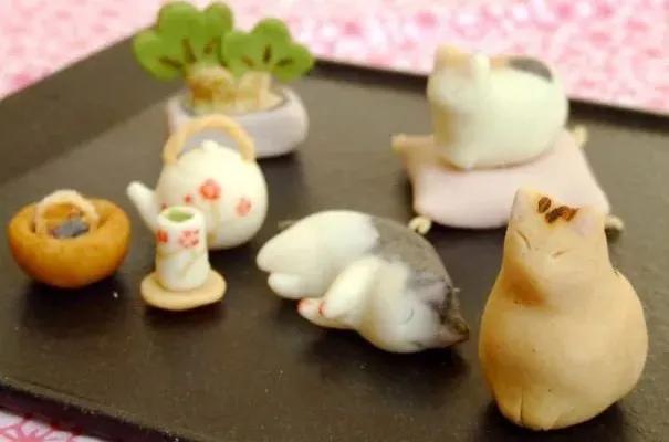 教我们自制可以吃的猫咪甜品,自己制作猫咪甜品