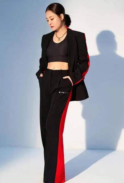 鲜妆辉映桃花红,鲜妆护肤