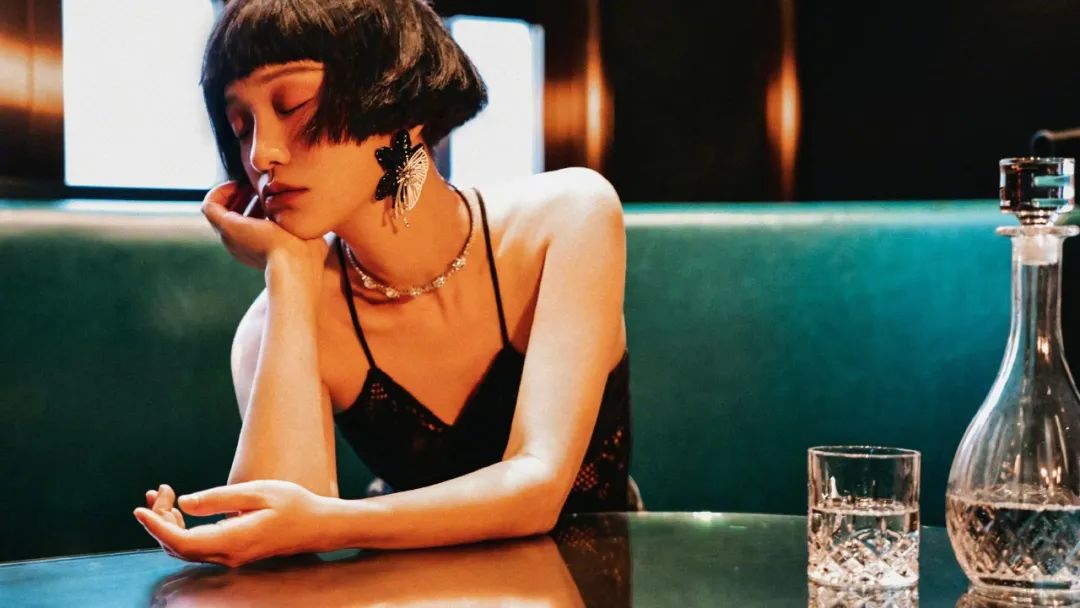 短发夏季气质穿搭高级感,夏季时尚个性精神短发