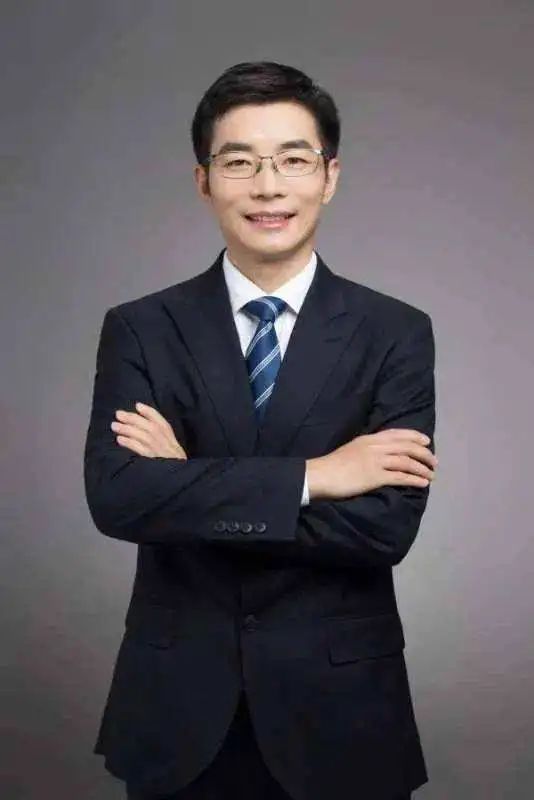 城管执法遇流动商贩抗法,不牵狗绳城管执法遇抗法处置案例