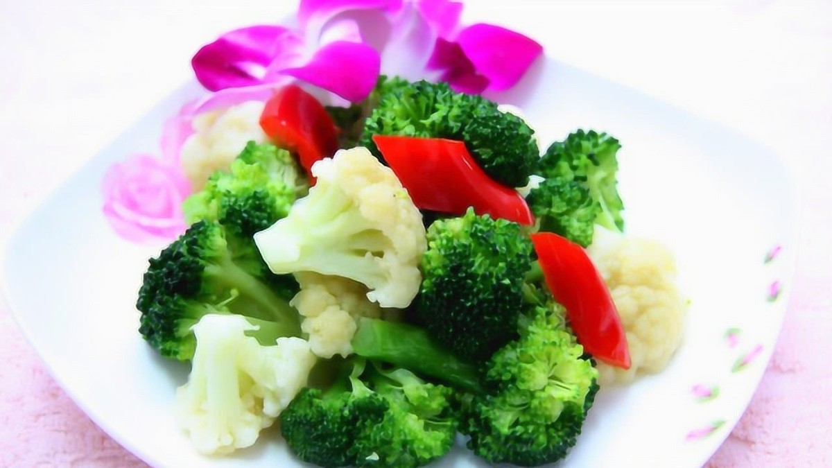 专家建议不缺钱的老年人，多吃这六样食物，腿脚有劲营养健康。