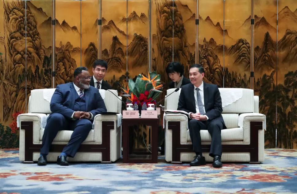 肯恩大学校长完整视频,温州肯恩大学与美国肯恩大学