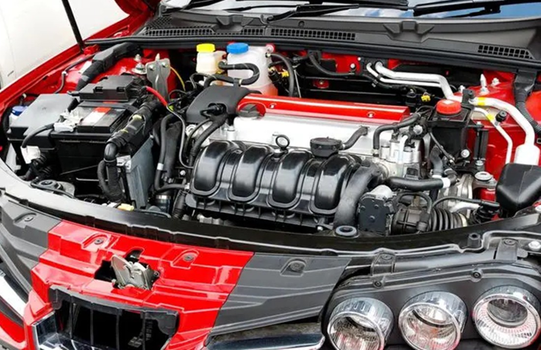 汽车开久车内异响怎么解决,汽车开久了发动机噪音大怎么回事