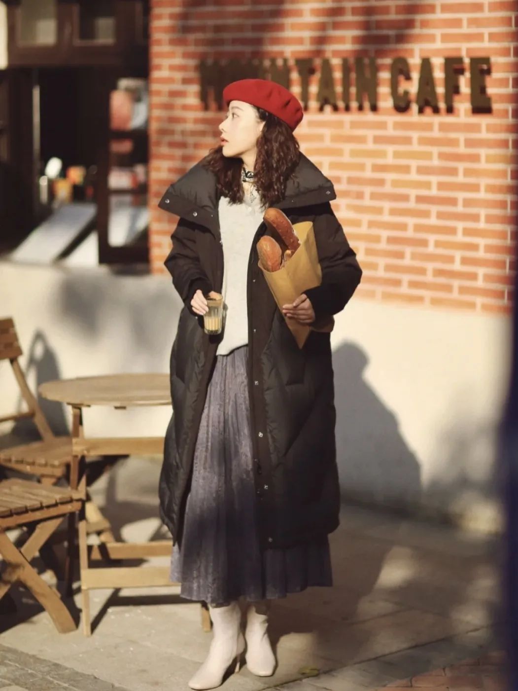 羽绒服怎么穿又好看又简单,羽绒服怎么穿才有高级感