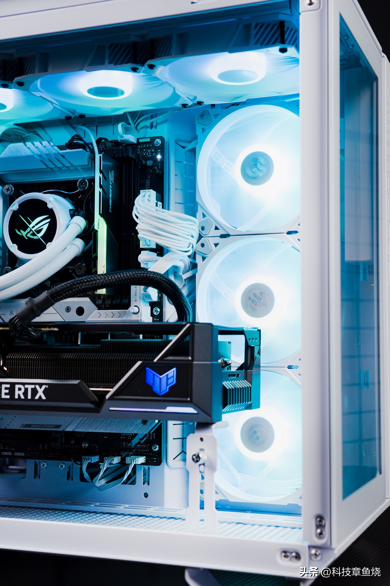 华硕tuf502无界版一样的机箱,华硕tuf502机箱值得买吗