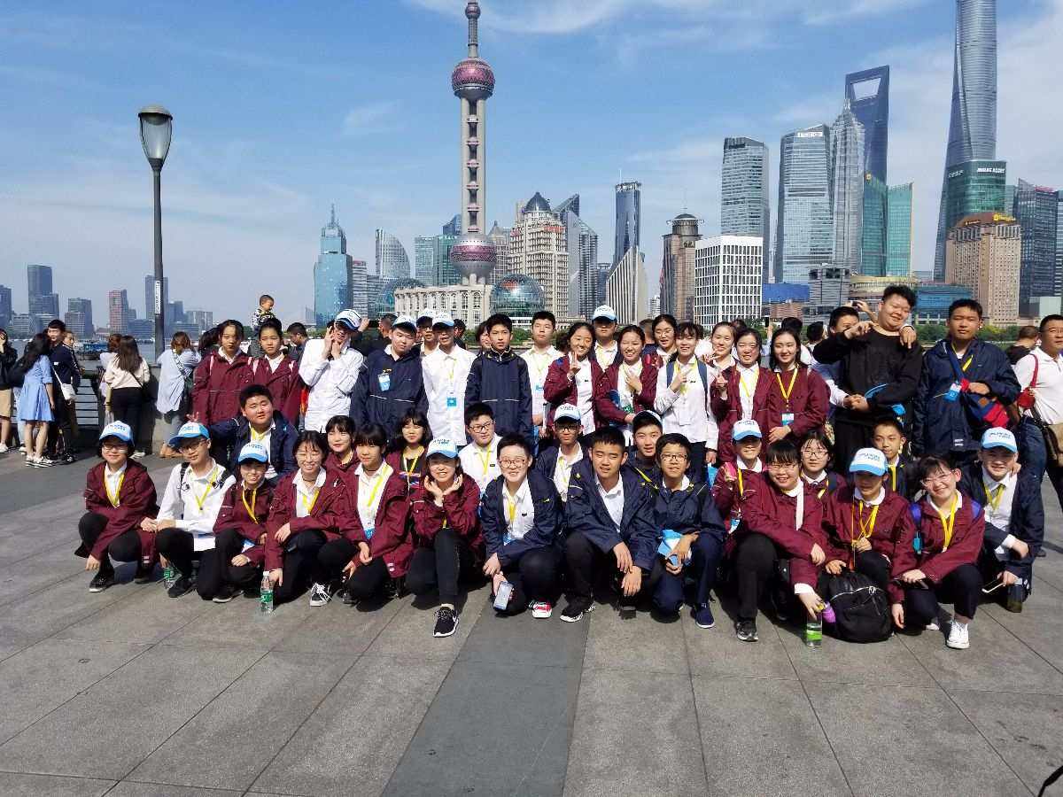 开个服装批发档口一年能赚多少钱,想搞批发衣服生意做什么好