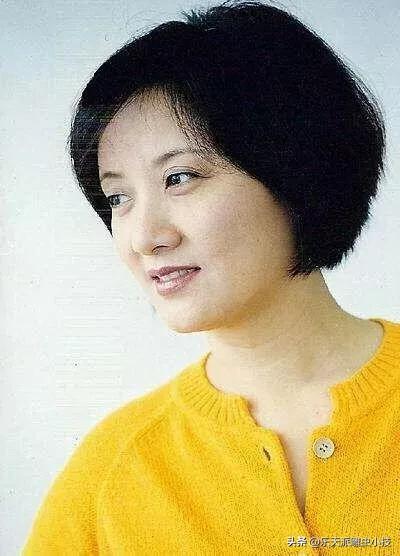 王熙凤扮演者邓婕,王熙凤扮演者邓婕年轻时候的视频