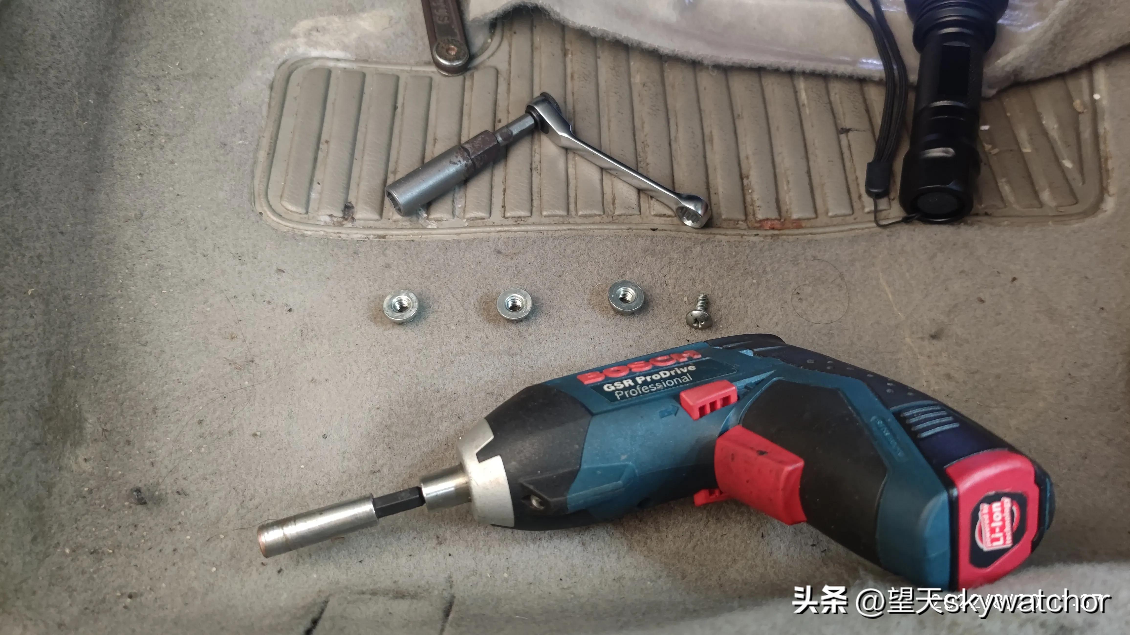 07福克斯鼓风机调速电阻,07款福克斯鼓风机电阻经常烧坏