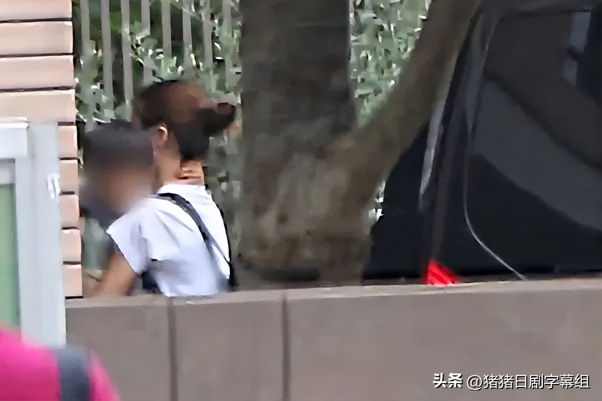 闹剧尚未结束，姐弟仍然分居两地