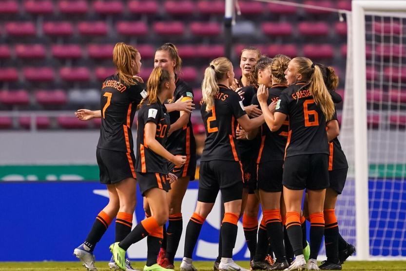 中国女足亚洲杯上4:3淘汰日本队,女足世界杯中国1-6英格兰小组出局