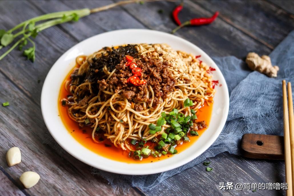 专门说四川各地传统小吃,四川的十大名小吃