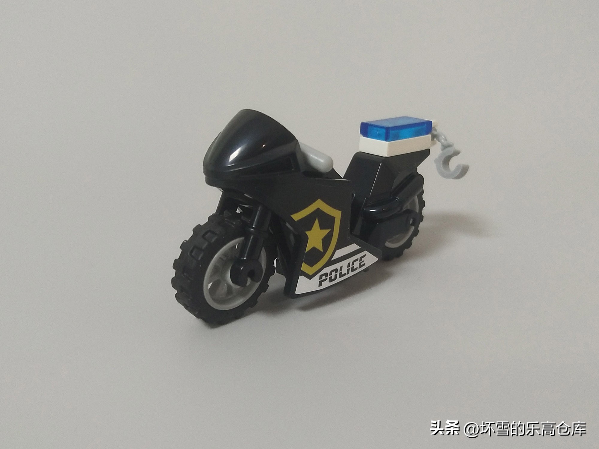 乐高押运警车,买乐高警察玩具视频