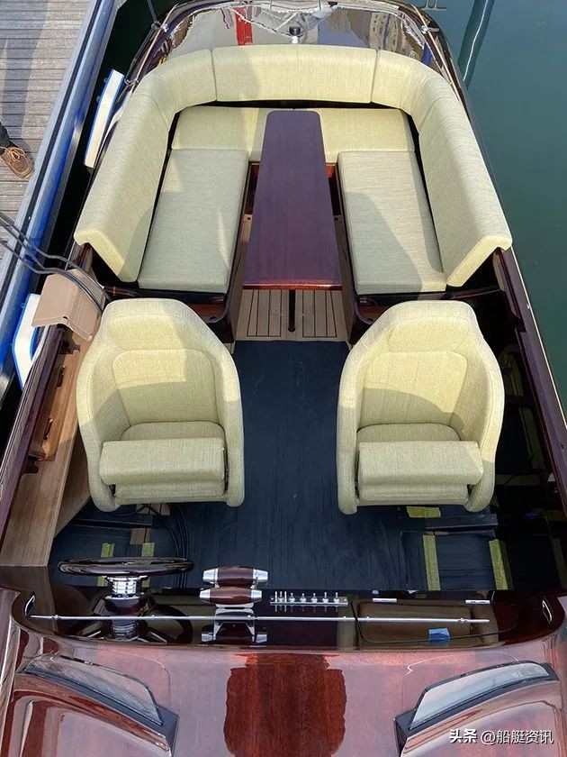 经典融合现代技术!SpiritYachts首艘木制电动水翼艇下水