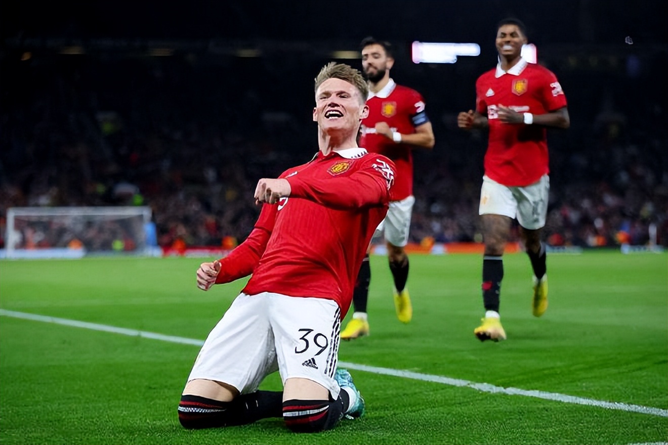 “一年被骂3万次”不冤？曼联太子已被证明大赛难堪重用