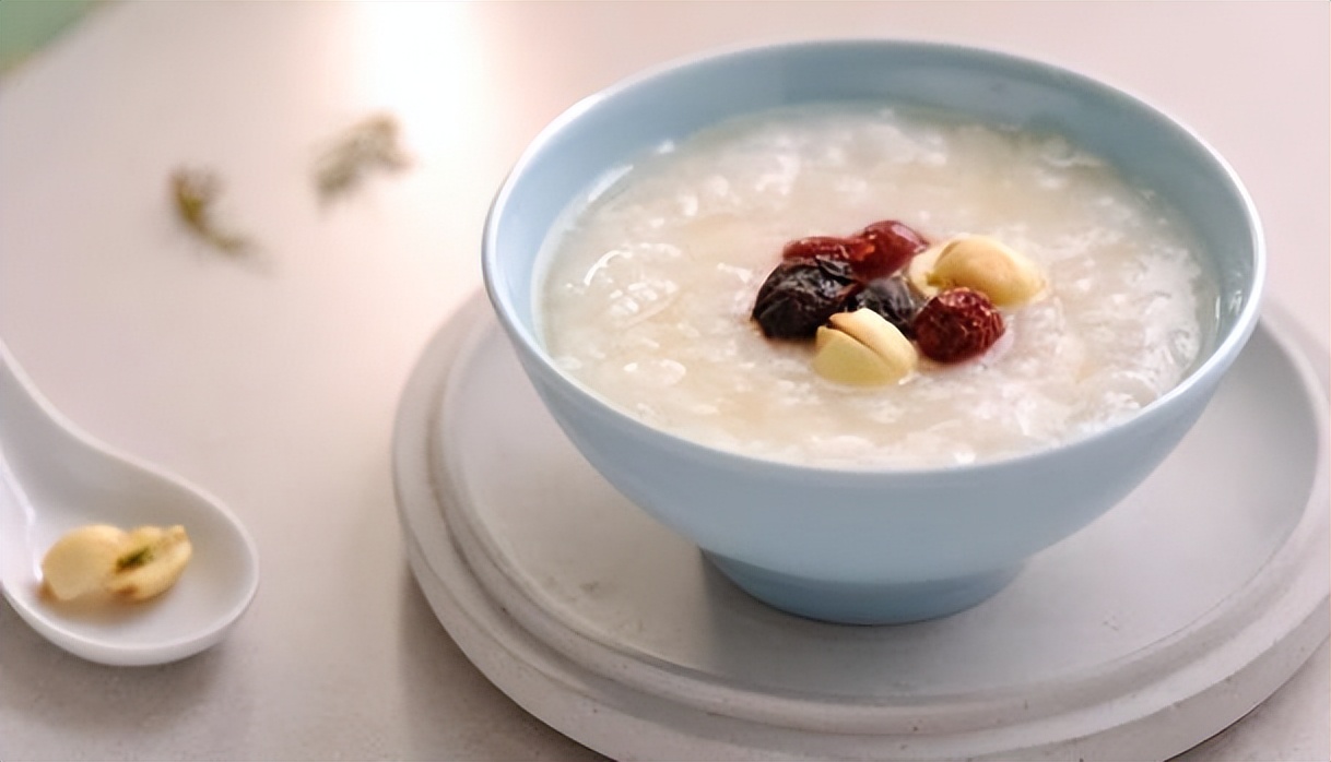 喝枸杞桂圆茶帮助睡眠吗,养生药膳桂圆茶安神助眠益气